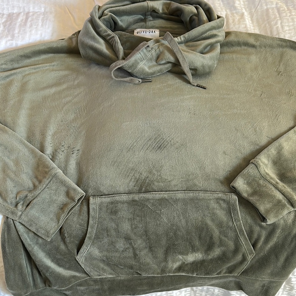 Olive + Oak Size M Olive Green Cowl Neck Sweatshirt Lightweight Velour SOFT